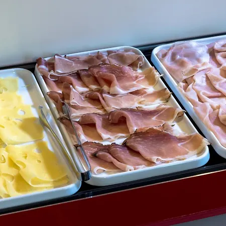 Cortaccia Sanvitale فندق 3*