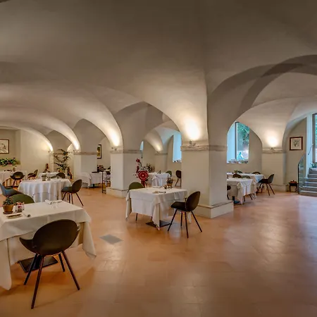 Cortaccia Sanvitale Hotel 3*