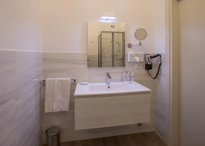 Cortaccia Sanvitale 3* סלה בגאנצה