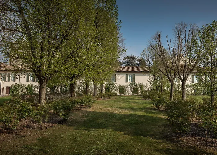 Cortaccia Sanvitale Hotel 3*