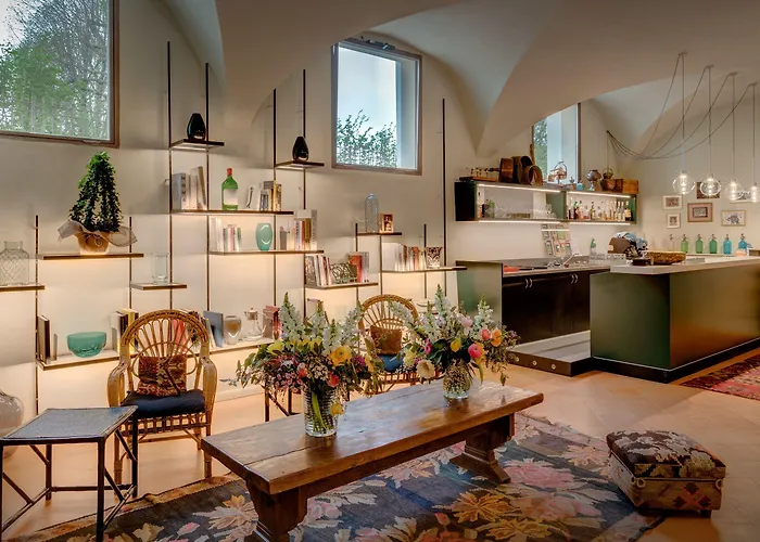 Cortaccia Sanvitale 3* סלה בגאנצה