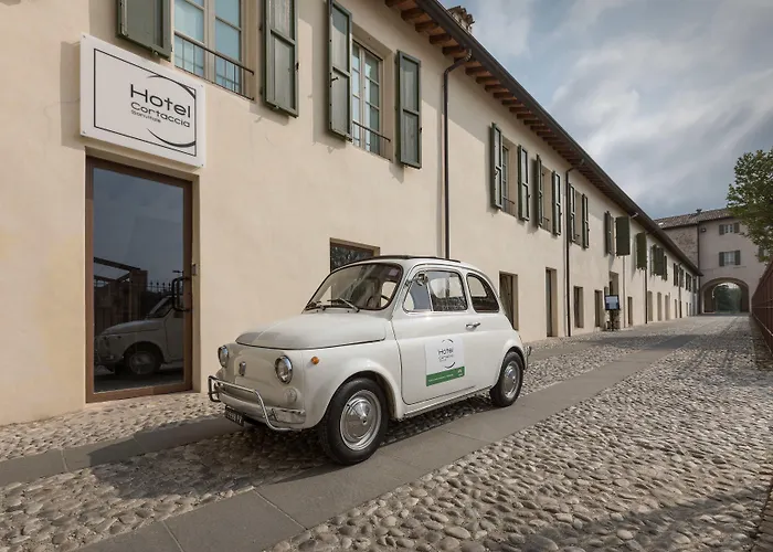 Hotel Cortaccia Sanvitale 3*